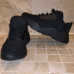 H&M chunky sneaker. Size 7 new